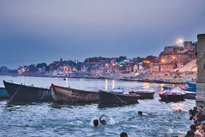 Varanasi - Ganges ghats, evening aarti and the old lanes