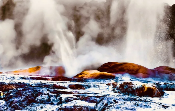 Rotorua - Geysers, bubbling mud and living Māori culture